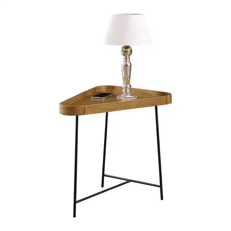 Tavolino triangolare – piano in MDF color legno sbiancato, struttura in metallo nero, 24"A x 27"L