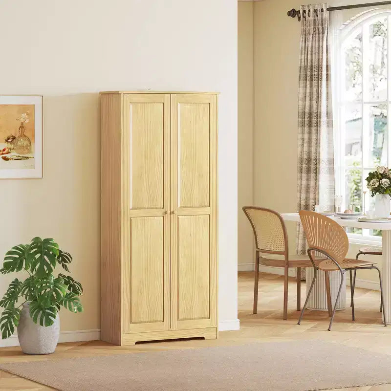 Mobile dispensa da cucina Pinewood da 170 cm con ante a chiusura ammortizzata e ripiani regolabili