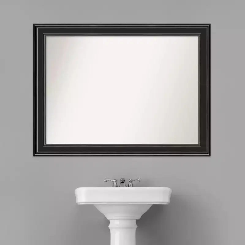 Specchio da parete per bagno 44"x33" Ridge nero senza smussatura – Cornice nera classica
