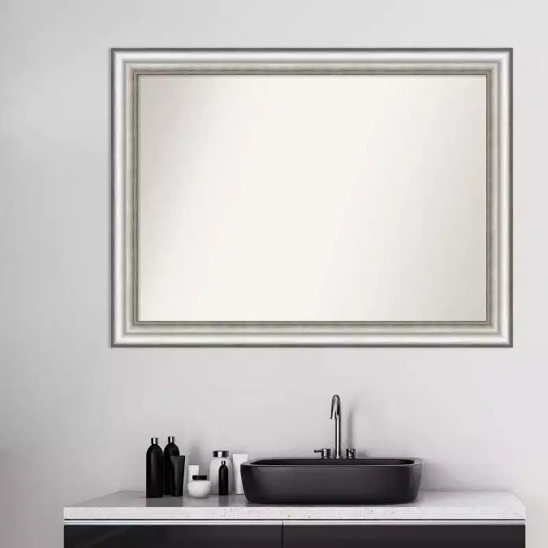 Specchio da parete per bagno da 43"x32" con cornice spazzolata argento, non smussato