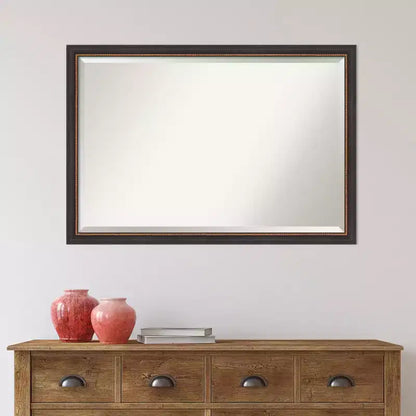 Specchio da parete Ashton nero in legno smussato 99x69 cm – Bordo interno dorato con perline