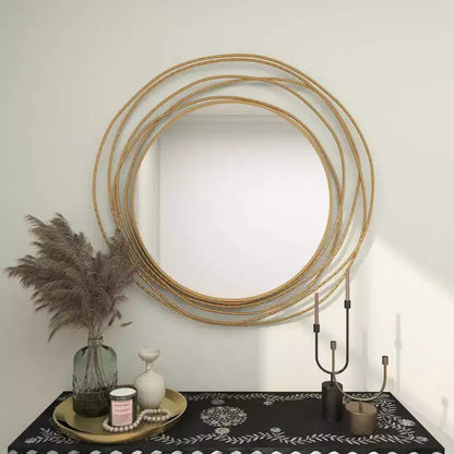 Specchio da Parete Rotondo in Metallo Dorato con Cornice ad Anelli Sovrapposti – 40"L x 38.38"A