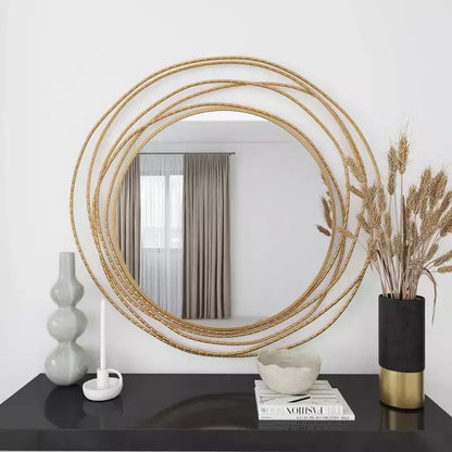 Specchio da Parete Rotondo in Metallo Dorato con Cornice ad Anelli Sovrapposti – 40"L x 38.38"A
