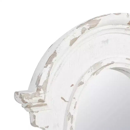 Specchio ovale da parete intagliato con parte superiore ad arco e cornice in resina bianca anticata