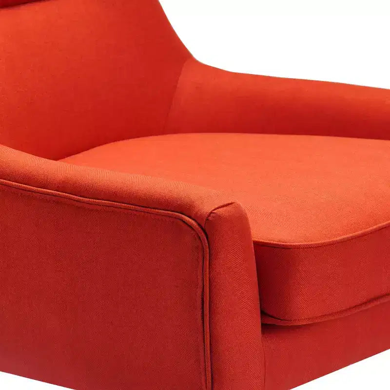 Poltrona a pozzetto con schienale alto – Classica poltrona imbottita per salotto
