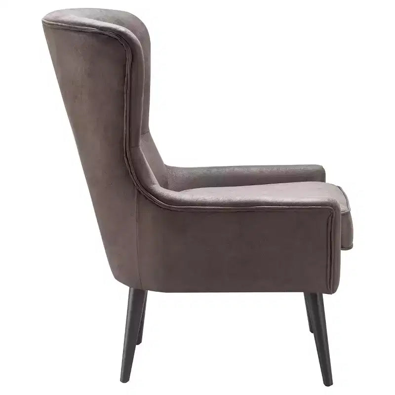 Poltrona a pozzetto con schienale alto – Classica poltrona imbottita per salotto