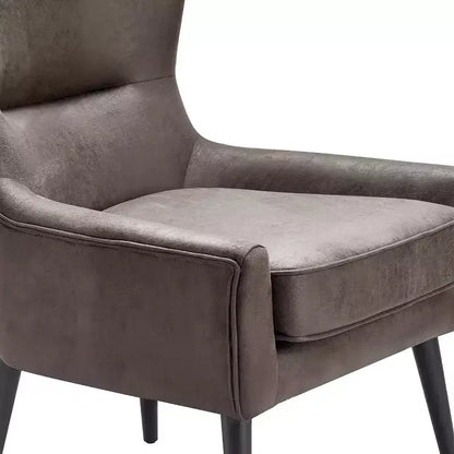 Poltrona a pozzetto con schienale alto – Classica poltrona imbottita per salotto