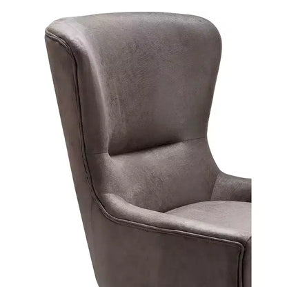 Poltrona a pozzetto con schienale alto – Classica poltrona imbottita per salotto