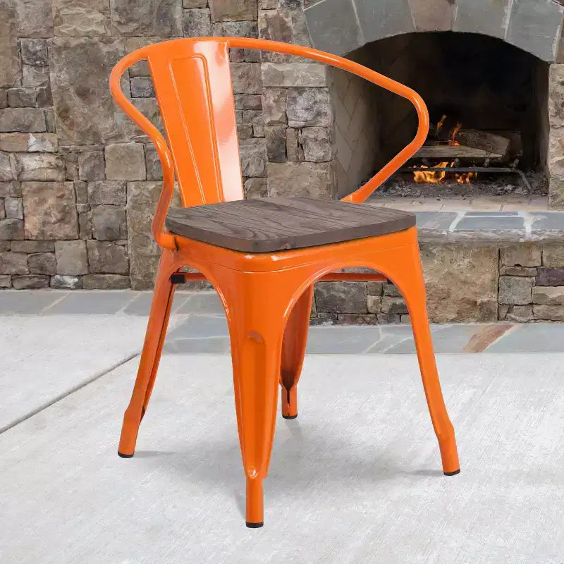Sedia da pranzo in metallo con sedile e braccioli in legno – Stile industriale