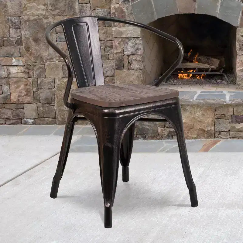 Sedia da pranzo in metallo con sedile e braccioli in legno – Stile industriale