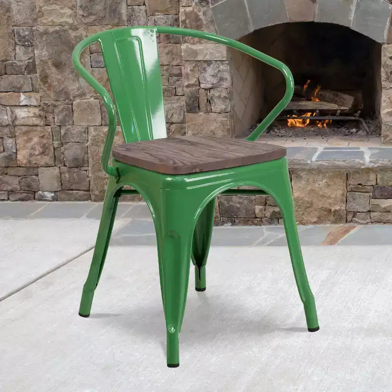 Sedia da pranzo in metallo con sedile e braccioli in legno – Stile industriale