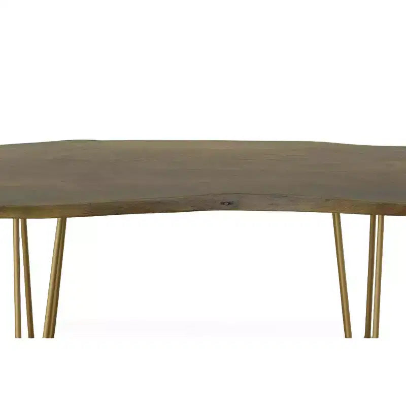 Tavolino e panca in legno massello con bordo naturale – Finitura naturale