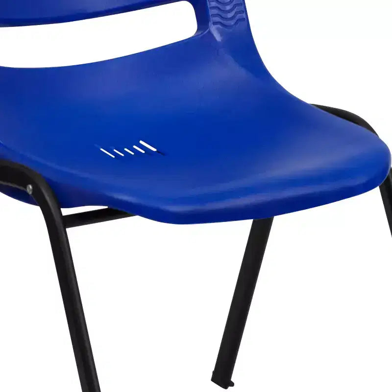 Sedia impilabile ergonomica con scocca e telaio in metallo, portata 400 kg