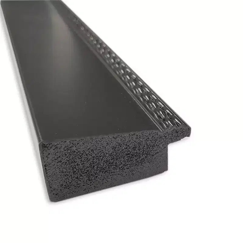 Specchio da parete per bagno smussato stretto nero di piccole dimensioni