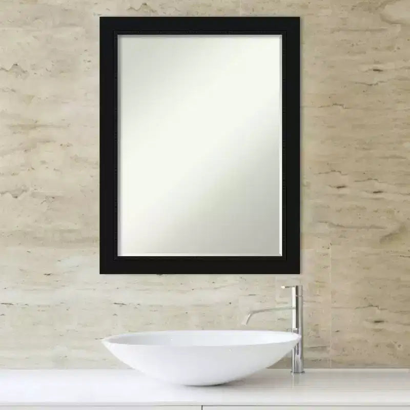 Specchio da parete per bagno smussato stretto nero di piccole dimensioni