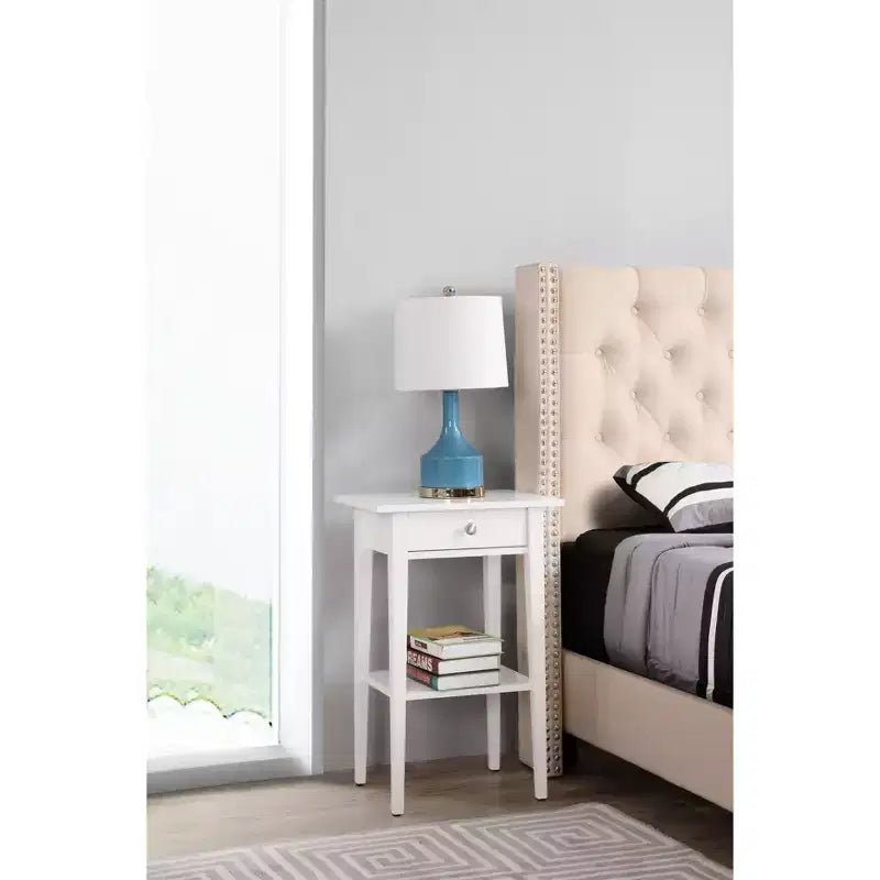 Comodino a 1 cassetto 71 cm H x 46 cm L x 36 cm P – Struttura in legno, diverse opzioni di colore